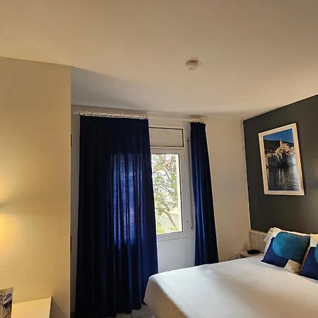 S'aguarda 3* Cadaqués