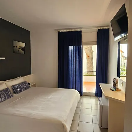 Hotel S'aguarda 3*
