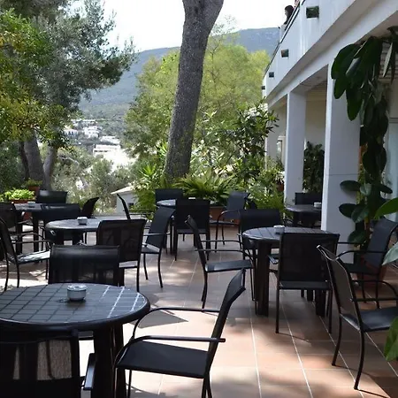 S'aguarda 3* Cadaques