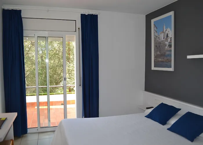 S'aguarda Cadaques1962 By Fimedhotels